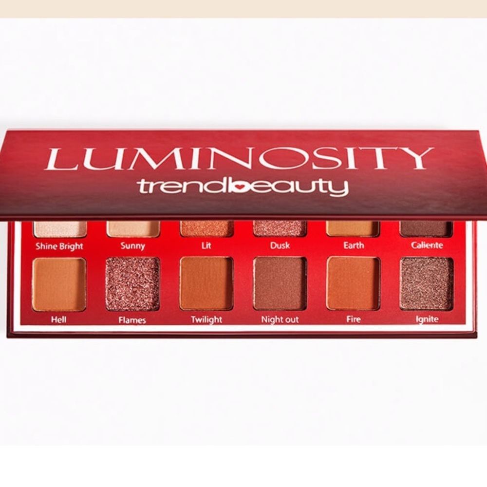 TRENDBEAUTY Luminosity Eyeshadow Palette